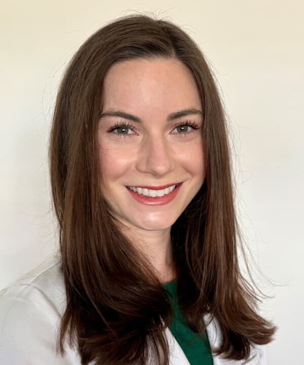 Anne Wacker Headshot